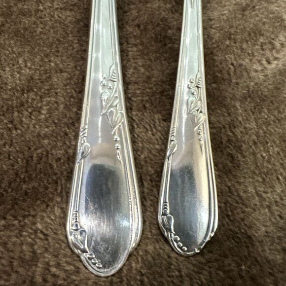 Vtg Wm. A Rogers A1 PLUS Oneida Ltd MEADOWBROOK Replacement Spoons Silver-Plate - Picture 2 of 11